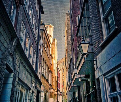 The Thames Path: London’s Most Underused Attraction Runs Directly Through Its Centre