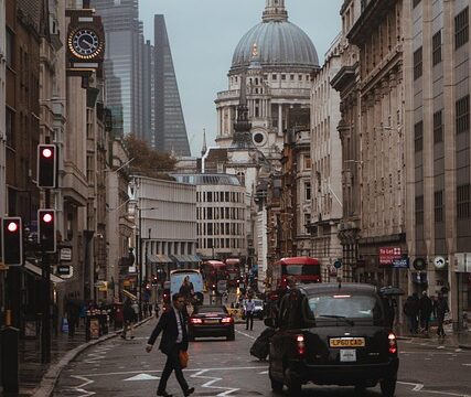 Fiona MacLeod: London Travel Writing (For People Who Actually Live Here)