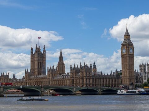 Where to Actually Eat Well In London Without Overpaying: A Practical Guide for First-Time Visitors