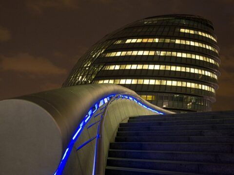 London for the First-Time Visitor: A Practical Guide to Surviving the Capital With Your Dignity Intact